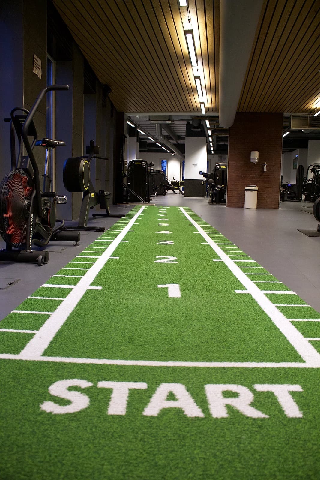 De sprintbaan in de fitnesszaal in Zoetermeer